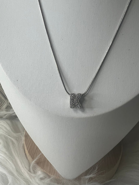 Collar Silver Glow “K”