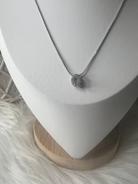 Collar Silver Glow “Q”