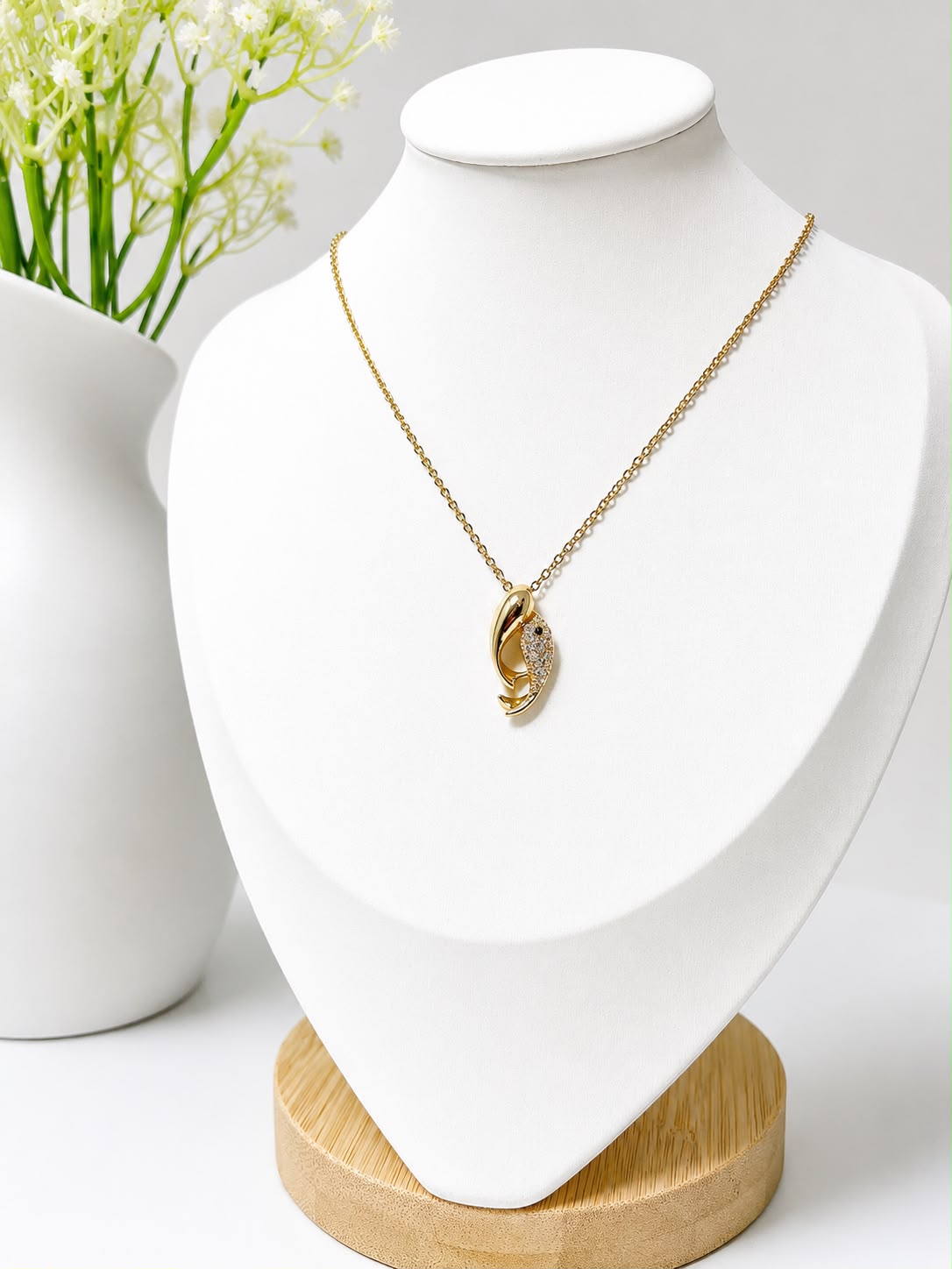 Collar Dos Peces Dorados