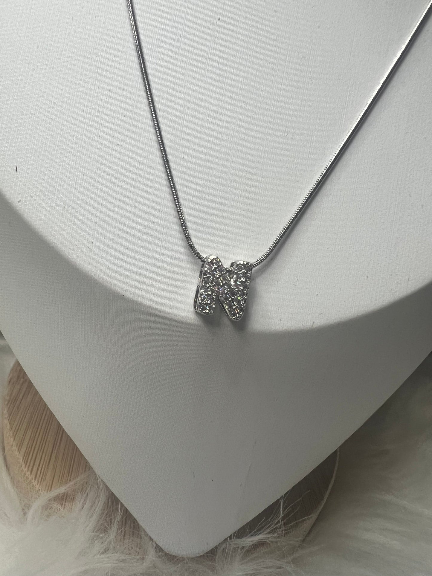 Collar Silver Glow “N”